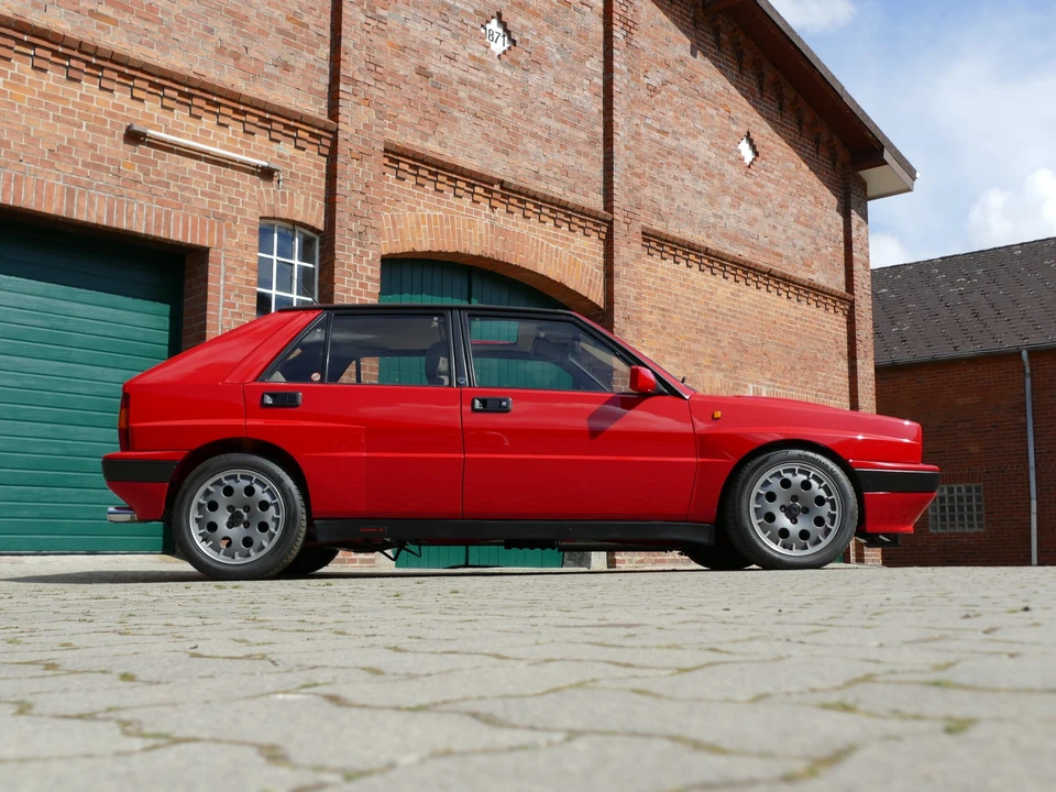 1990 Lancia Delta 1st Gen - Image 8 of 31