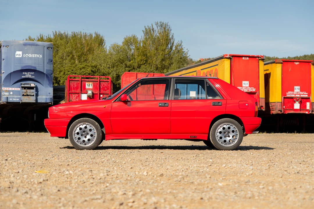 1990 Lancia Delta 1st Gen - Image 16 of 31