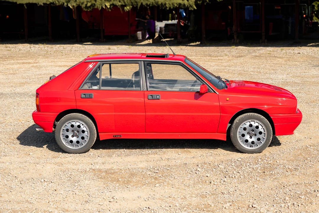 1990 Lancia Delta 1st Gen - Image 12 of 31