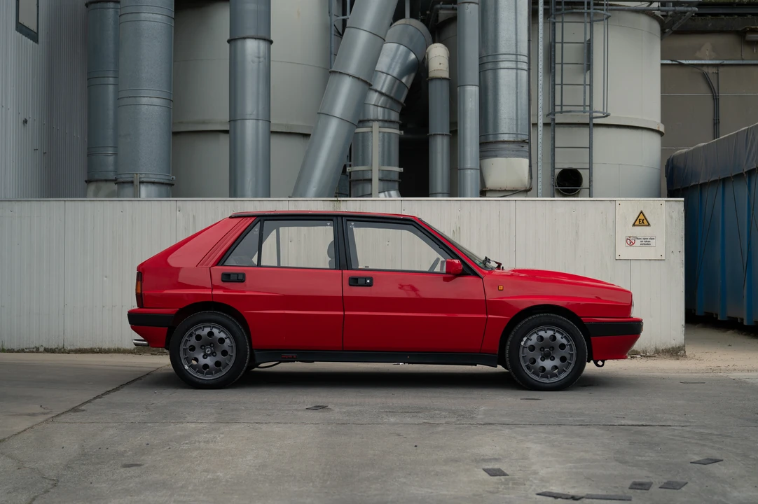 1990 Lancia Delta 1st Gen - Image 15 of 31