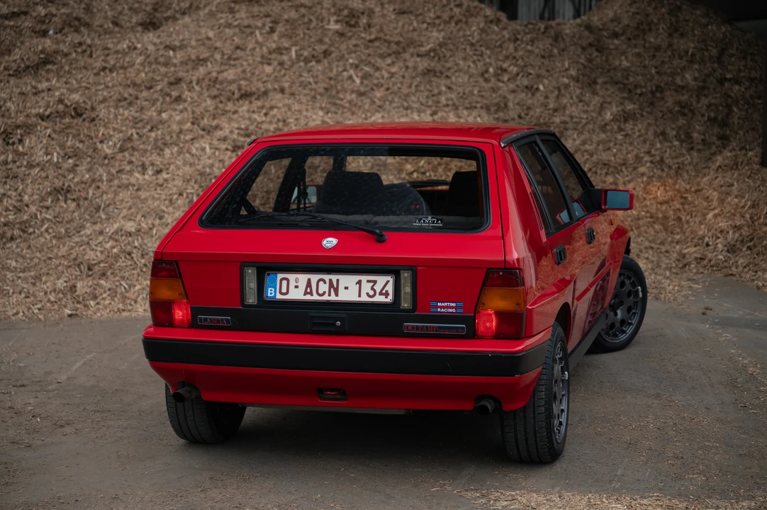 1990 Lancia Delta 1st Gen - Image 14 of 31