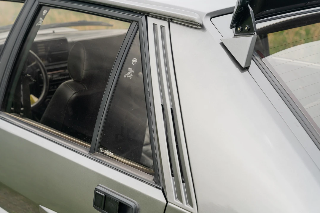 1990 Lancia Delta 1st Gen - Image 26 of 31