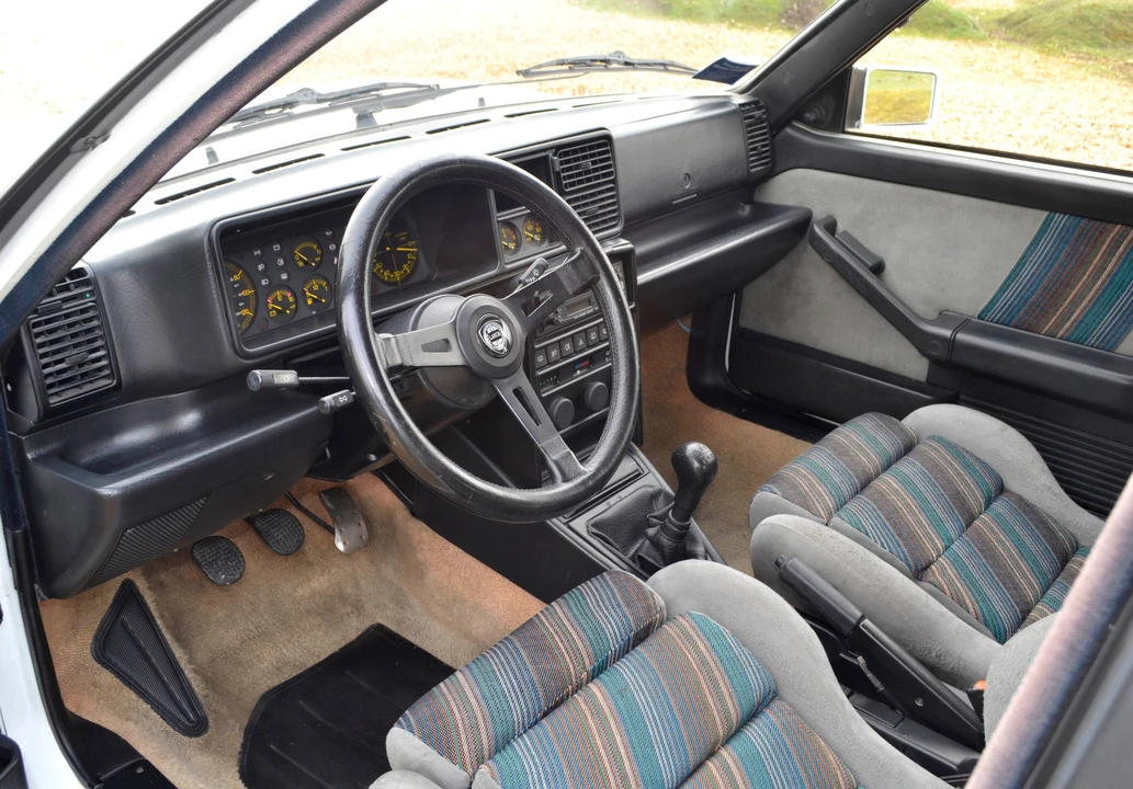 1990 Lancia Delta 1st Gen - Image 6 of 8
