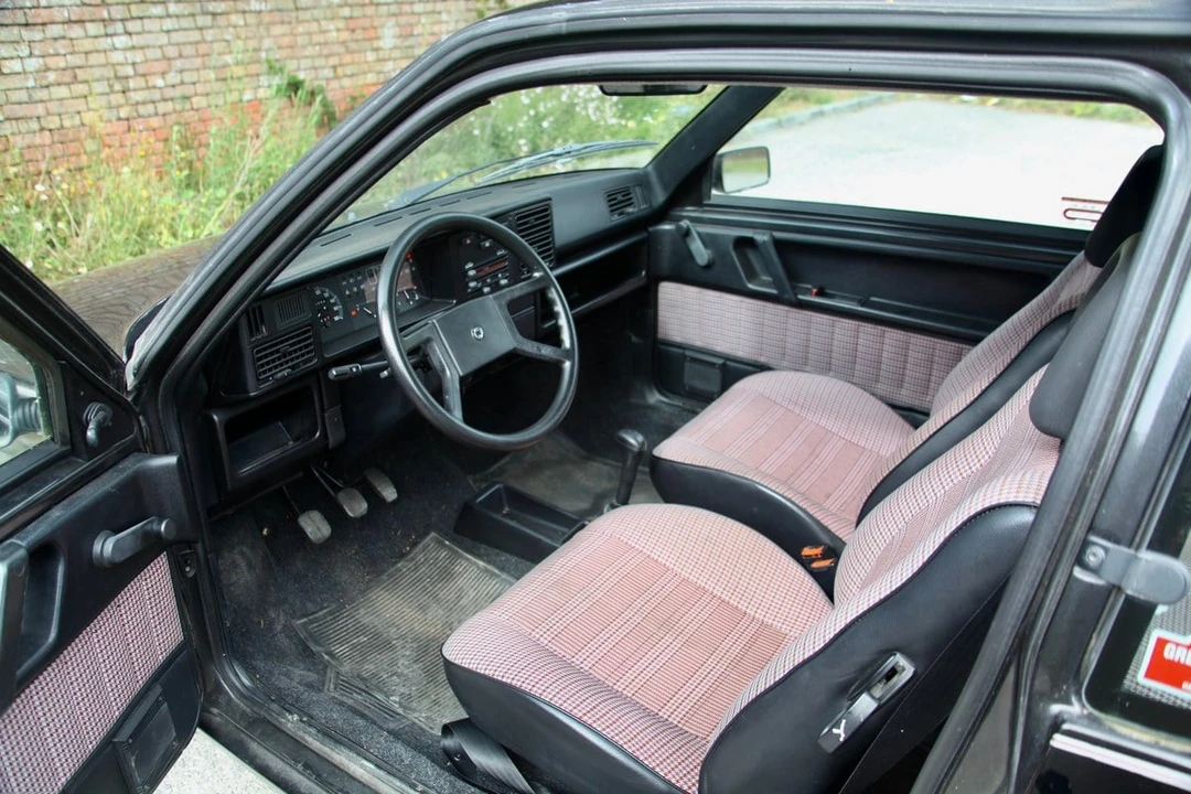 1990 Lancia - Image 29 of 30