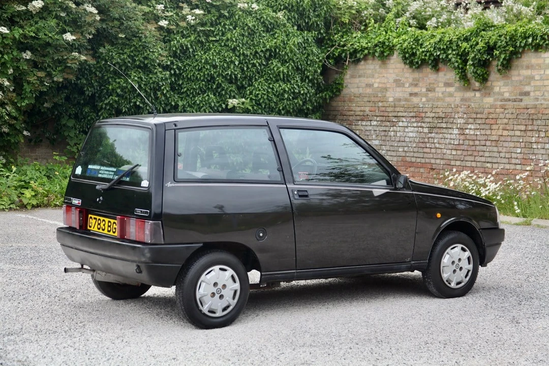 1990 Lancia - Image 13 of 30