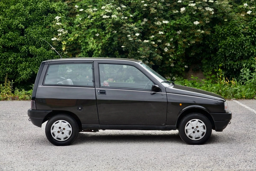 1990 Lancia - Image 14 of 30