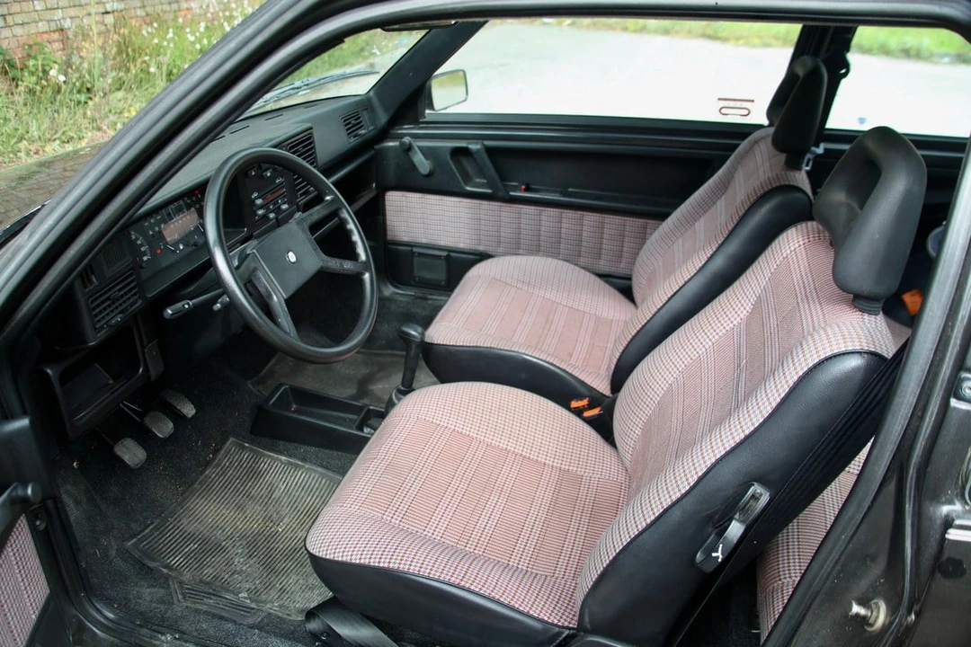1990 Lancia - Image 30 of 30