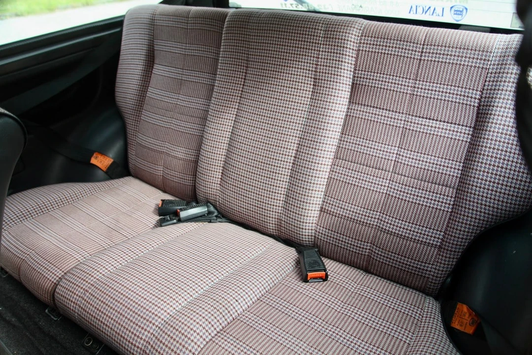 1990 Lancia - Image 28 of 30