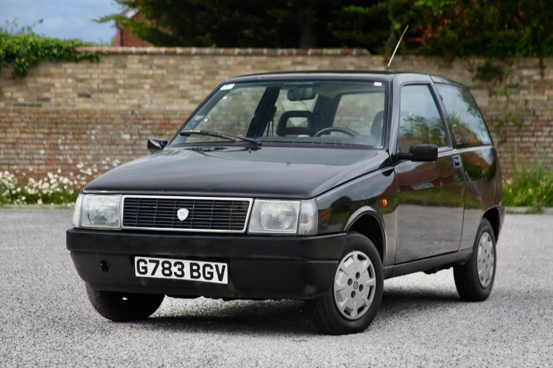 1990 Lancia - Image 3 of 30
