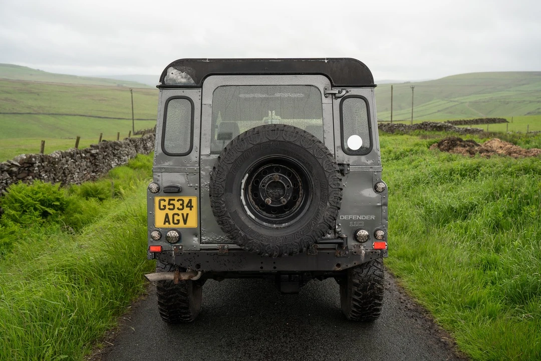 1990 Land Rover Defender 110 - Image 23 of 30