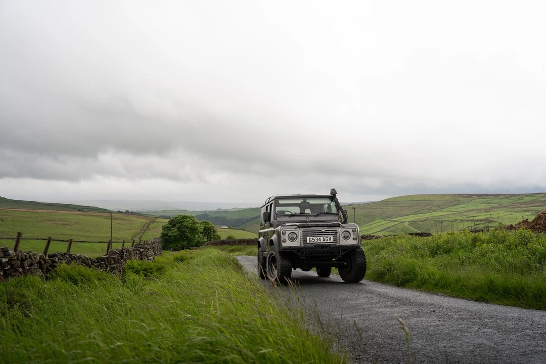 1990 Land Rover Defender 110 - Image 5 of 30