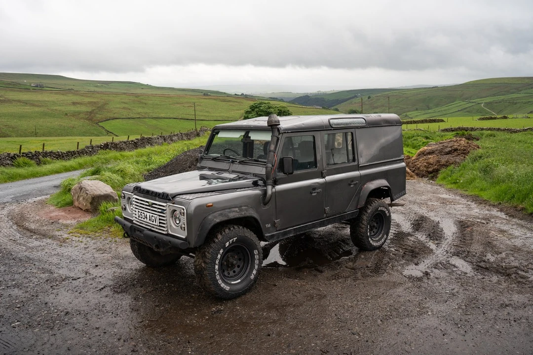 1990 Land Rover Defender 110 - Image 13 of 30