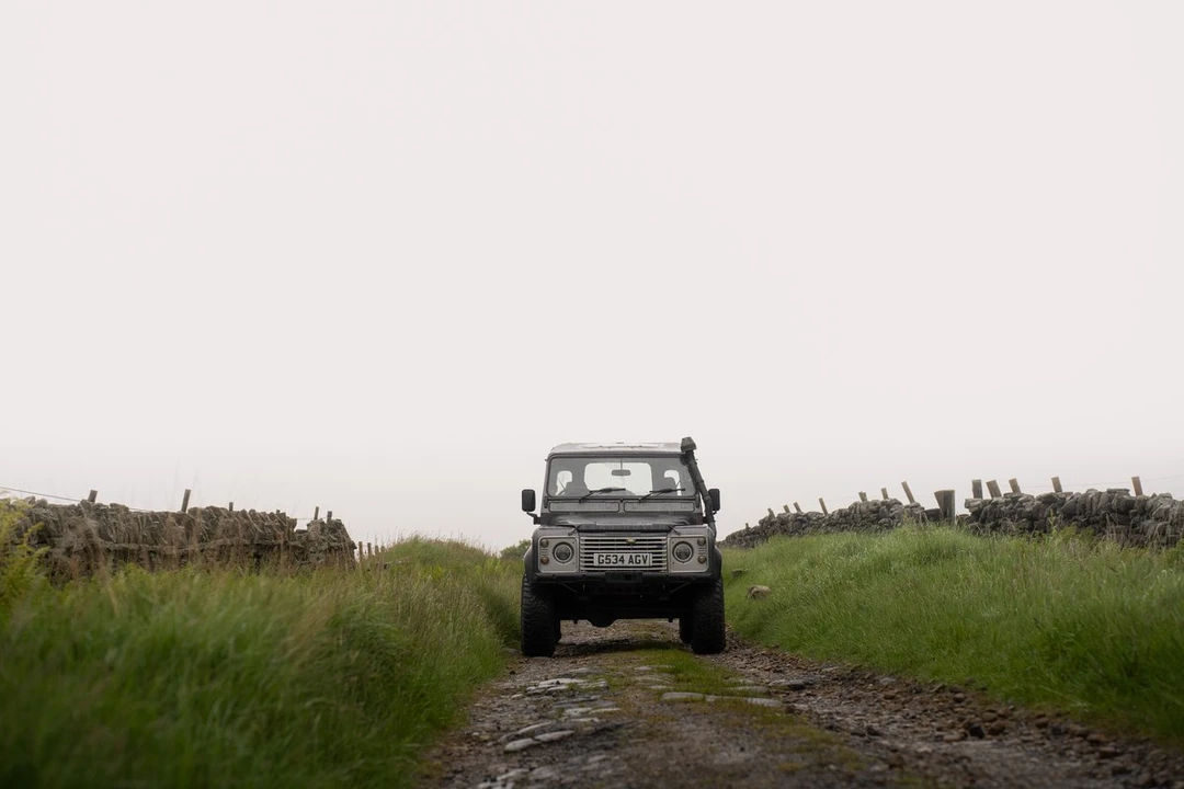 1990 Land Rover Defender 110 - Image 3 of 30
