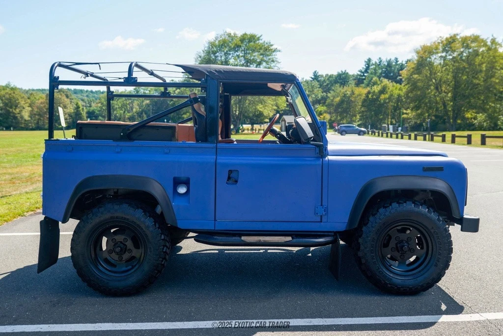 1990 Land Rover Defender 90 - Image 9 of 12