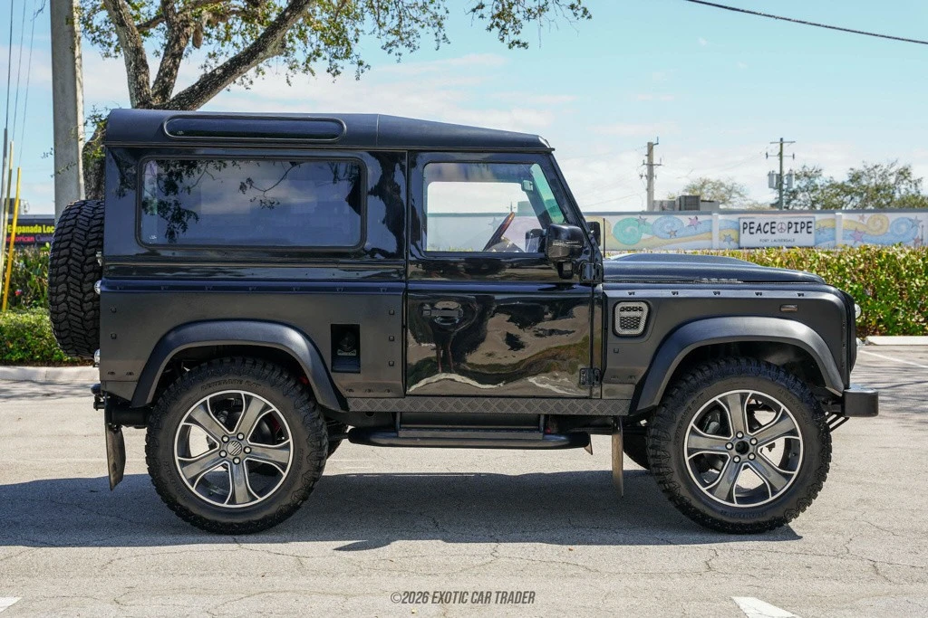 1990 Land Rover Defender 90 - Image 9 of 12