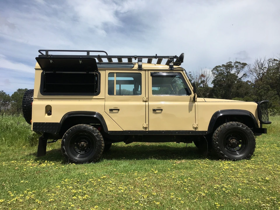 1990 Land Rover Defender 110 - Image 4 of 29