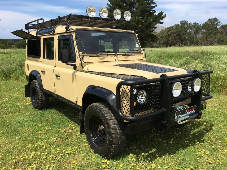 1990 Land Rover Defender 110 - Image 6 of 29