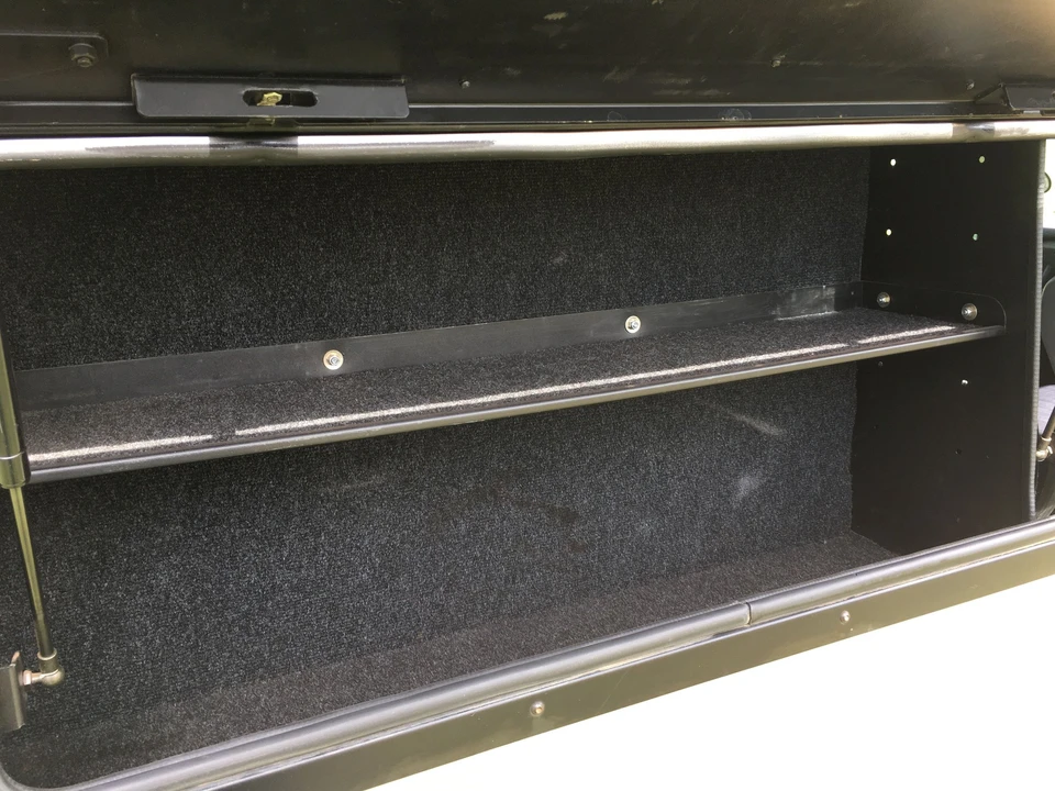 1990 Land Rover Defender 110 - Image 8 of 29
