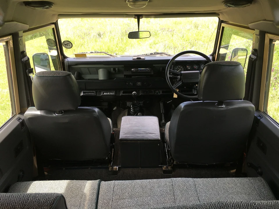 1990 Land Rover Defender 110 - Image 23 of 29