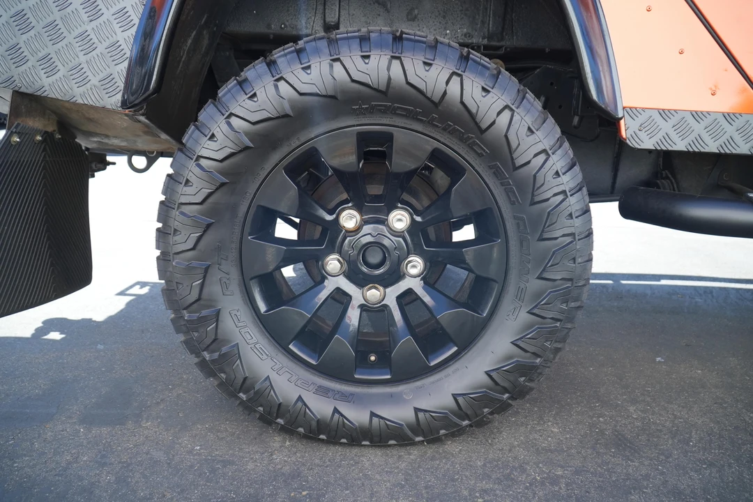 1990 Land Rover Defender 110 - Image 29 of 31