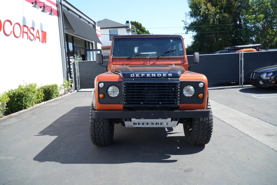 1990 Land Rover Defender 110 - Image 6 of 31