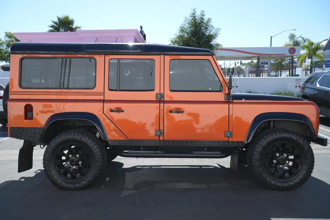 1990 Land Rover Defender 110 - Image 3 of 31