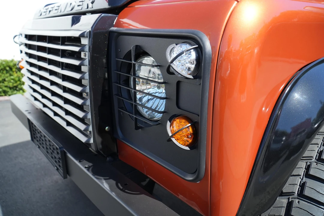 1990 Land Rover Defender 110 - Image 16 of 31