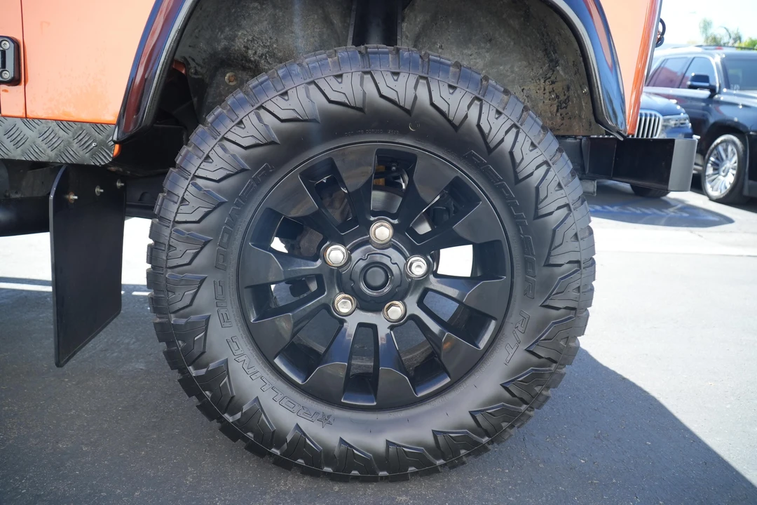 1990 Land Rover Defender 110 - Image 26 of 31