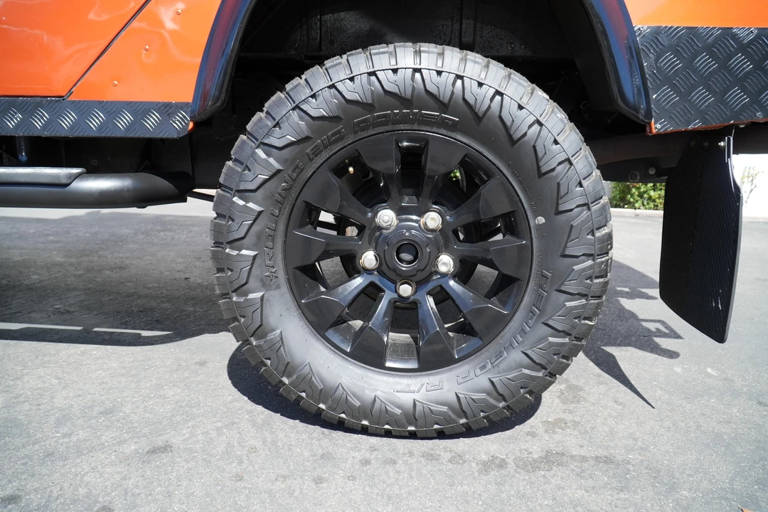 1990 Land Rover Defender 110 - Image 27 of 31