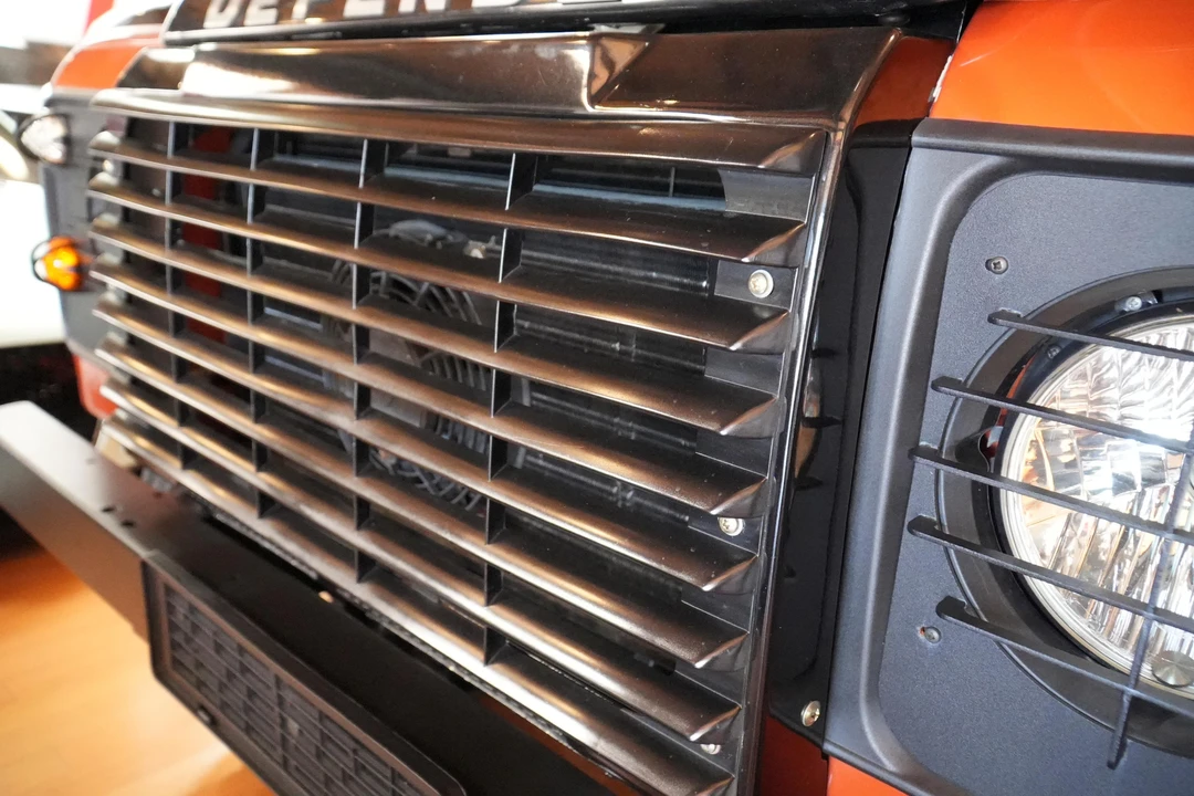 1990 Land Rover Defender 110 - Image 14 of 31