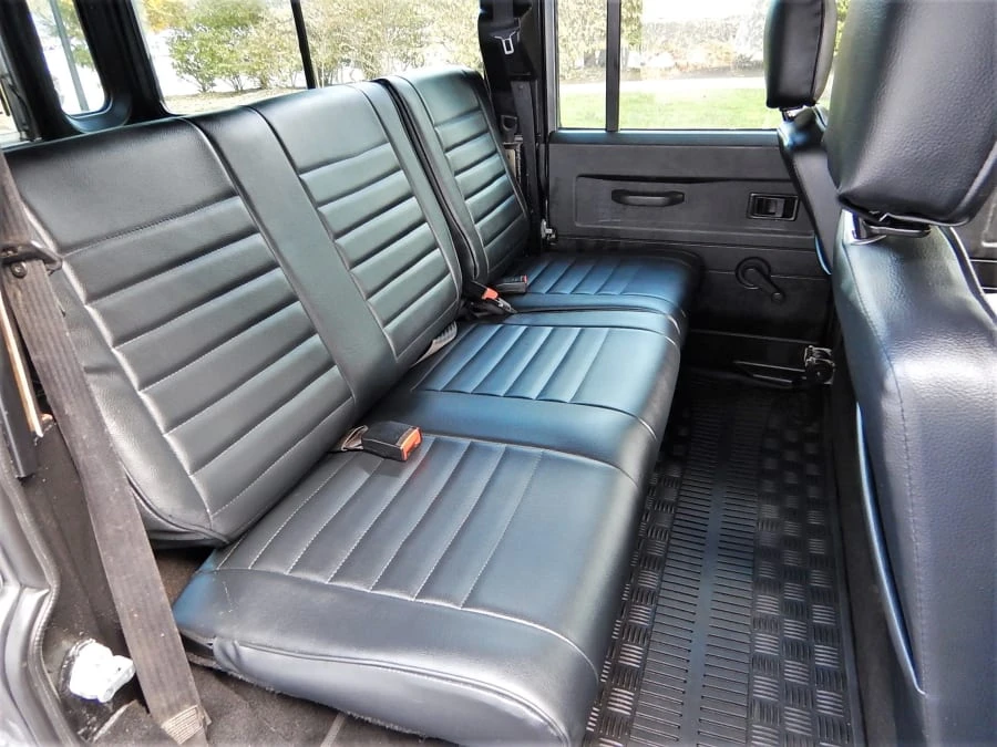 1990 Land Rover Defender 110 - Image 6 of 12