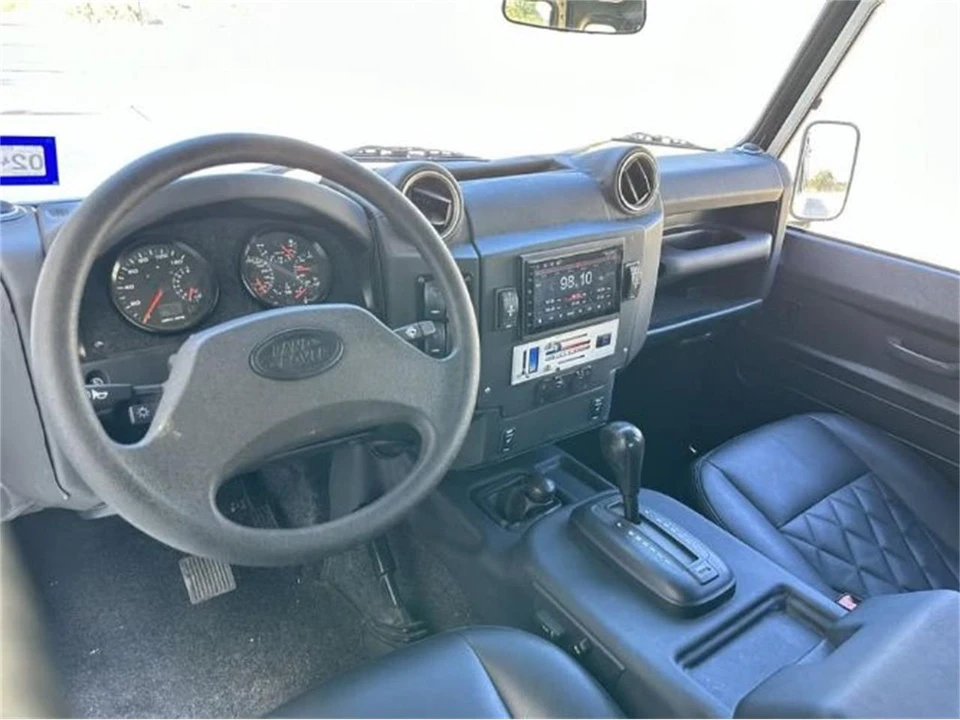 1990 Land Rover Defender 110 - Image 2 of 21