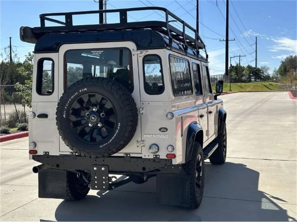 1990 Land Rover Defender 110 - Image 14 of 21