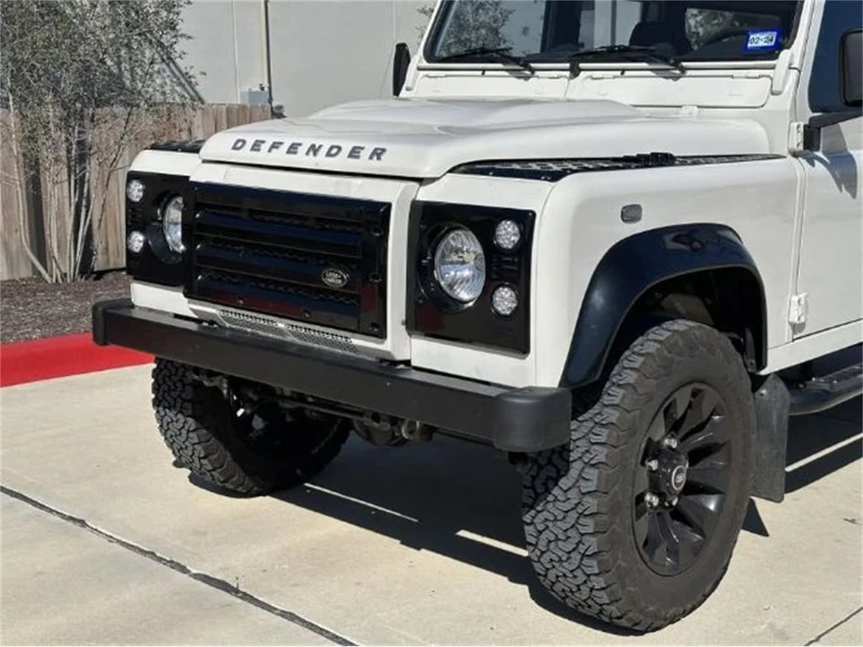 1990 Land Rover Defender 110 - Image 18 of 21