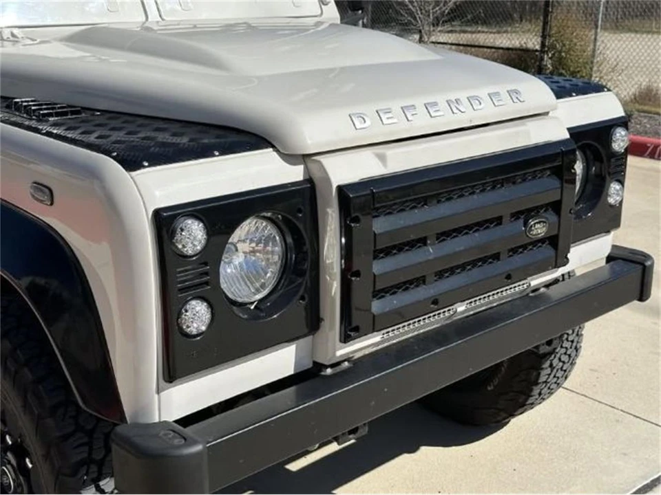 1990 Land Rover Defender 110 - Image 15 of 21