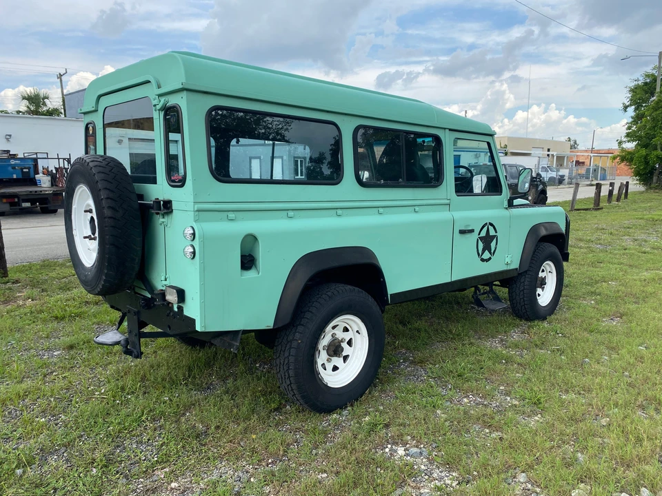 1990 Land Rover Defender 110 - Image 14 of 30