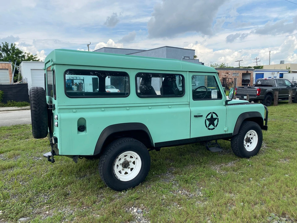 1990 Land Rover Defender 110 - Image 15 of 30