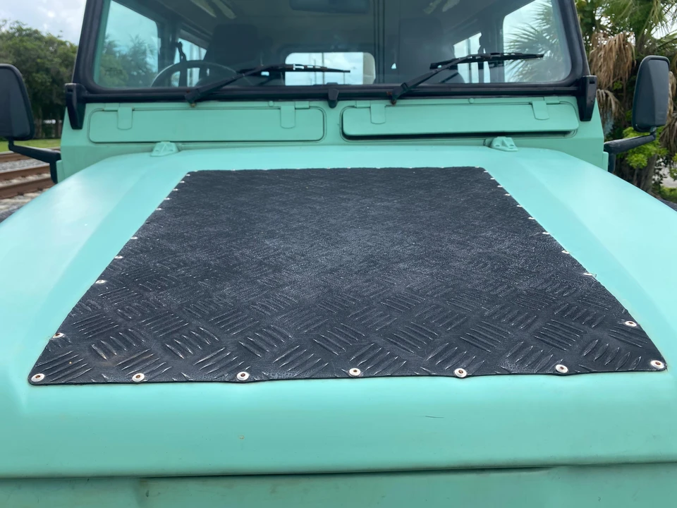 1990 Land Rover Defender 110 - Image 25 of 30