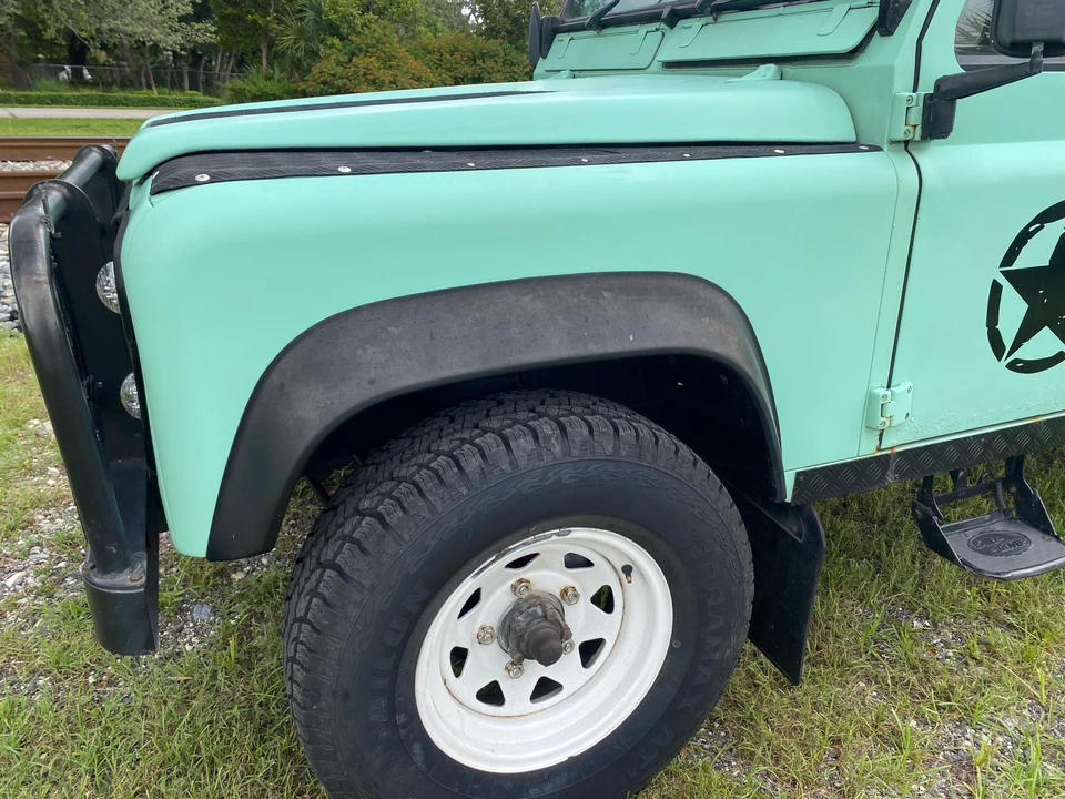1990 Land Rover Defender 110 - Image 29 of 30