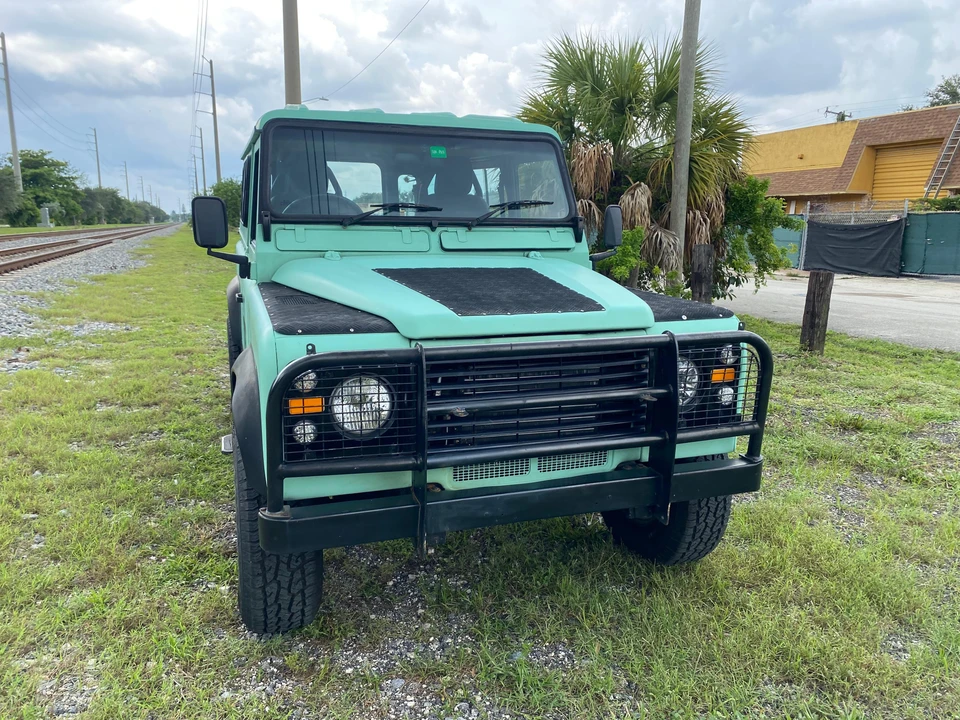 1990 Land Rover Defender 110 - Image 21 of 30