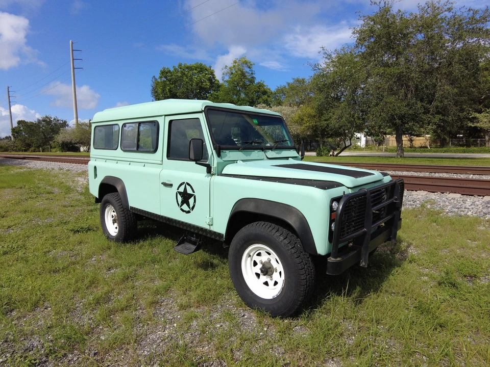1990 Land Rover Defender 110 - Image 18 of 30