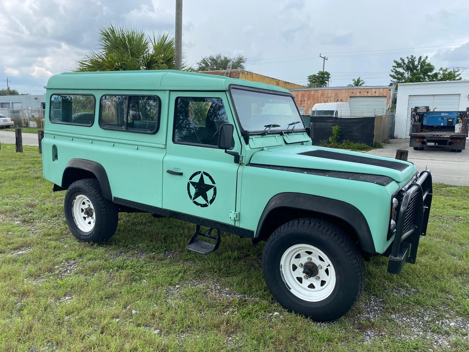 1990 Land Rover Defender 110 - Image 17 of 30