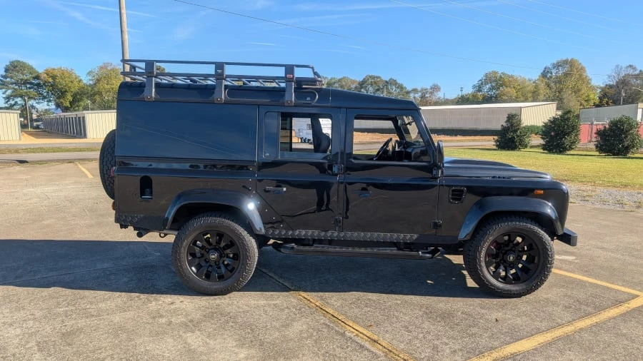 1990 Land Rover Defender 110 - Image 14 of 31