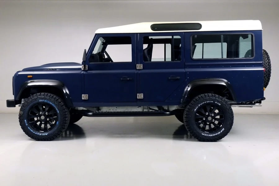 1990 Land Rover Defender 110 - Image 2 of 16
