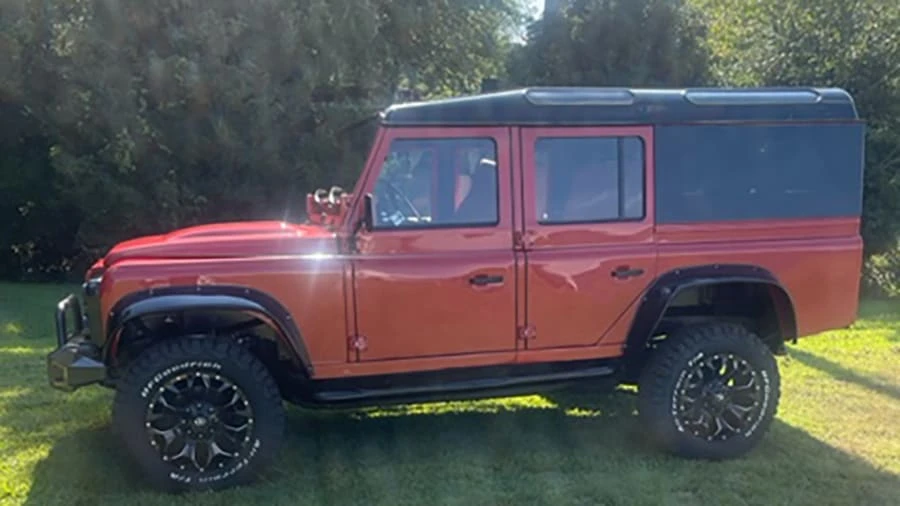 1990 Land Rover Defender 110 - Image 2 of 16