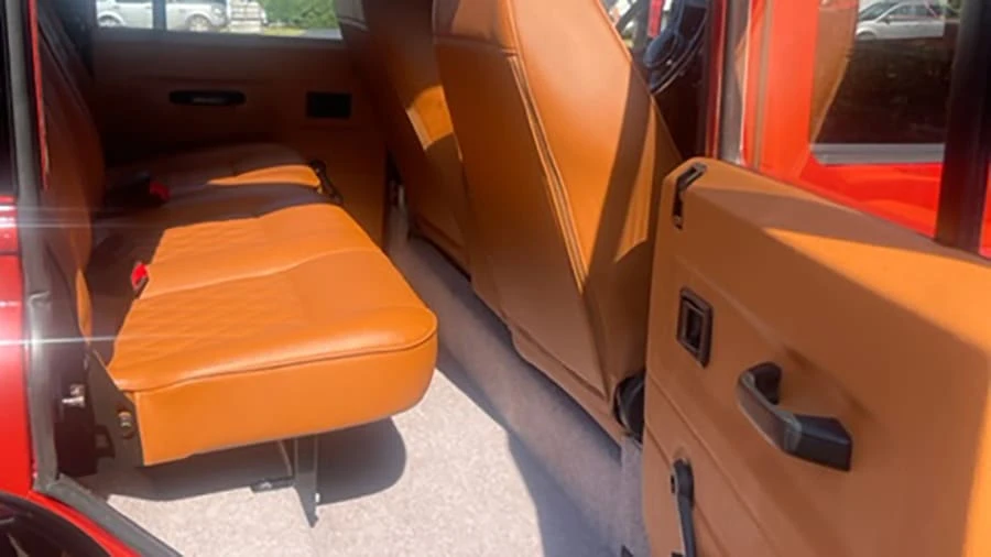 1990 Land Rover Defender 110 - Image 9 of 16