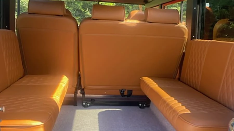 1990 Land Rover Defender 110 - Image 11 of 16