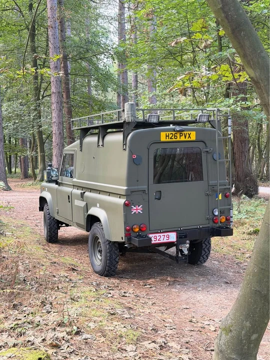 1990 Land Rover Defender 110 - Image 5 of 20