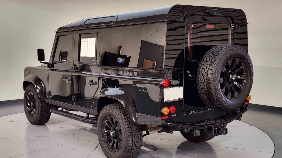 1990 Land Rover Defender 110 - Image 3 of 22
