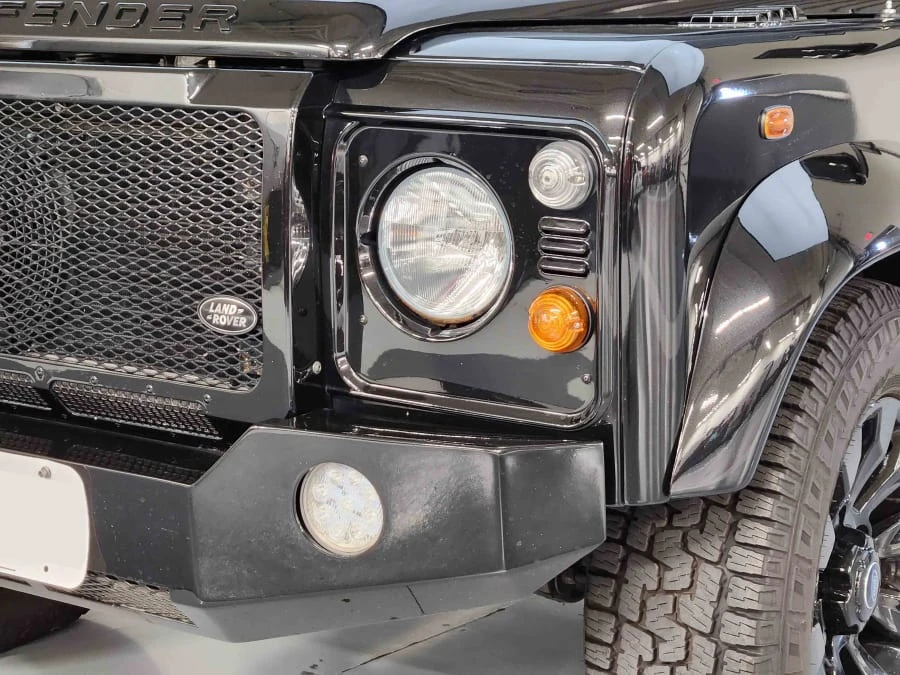 1990 Land Rover Defender 110 - Image 7 of 22
